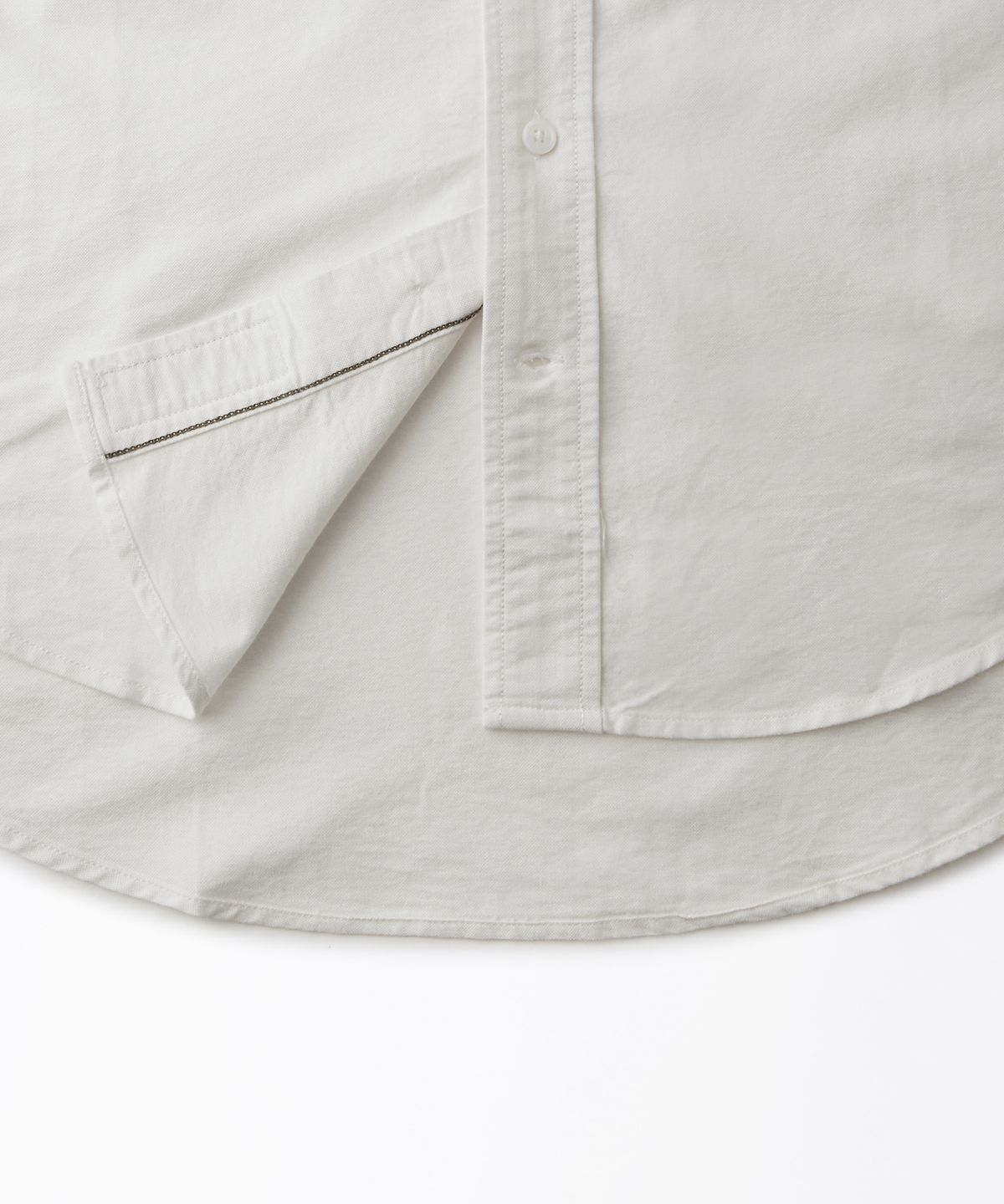 아웃스탠딩(OUTSTANDING) VINTAGE OXFORD BD SHIRT_OFF WHITE