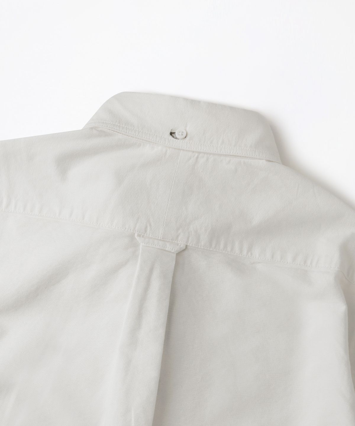 아웃스탠딩(OUTSTANDING) VINTAGE OXFORD BD SHIRT_OFF WHITE