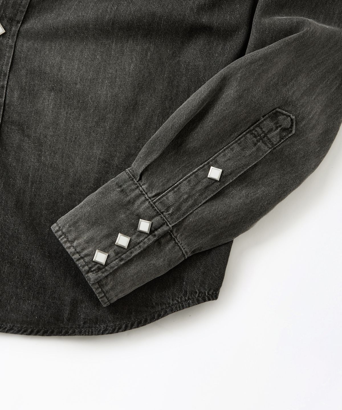 아웃스탠딩(OUTSTANDING) WESTERN DENIM SHIRT_BLACK