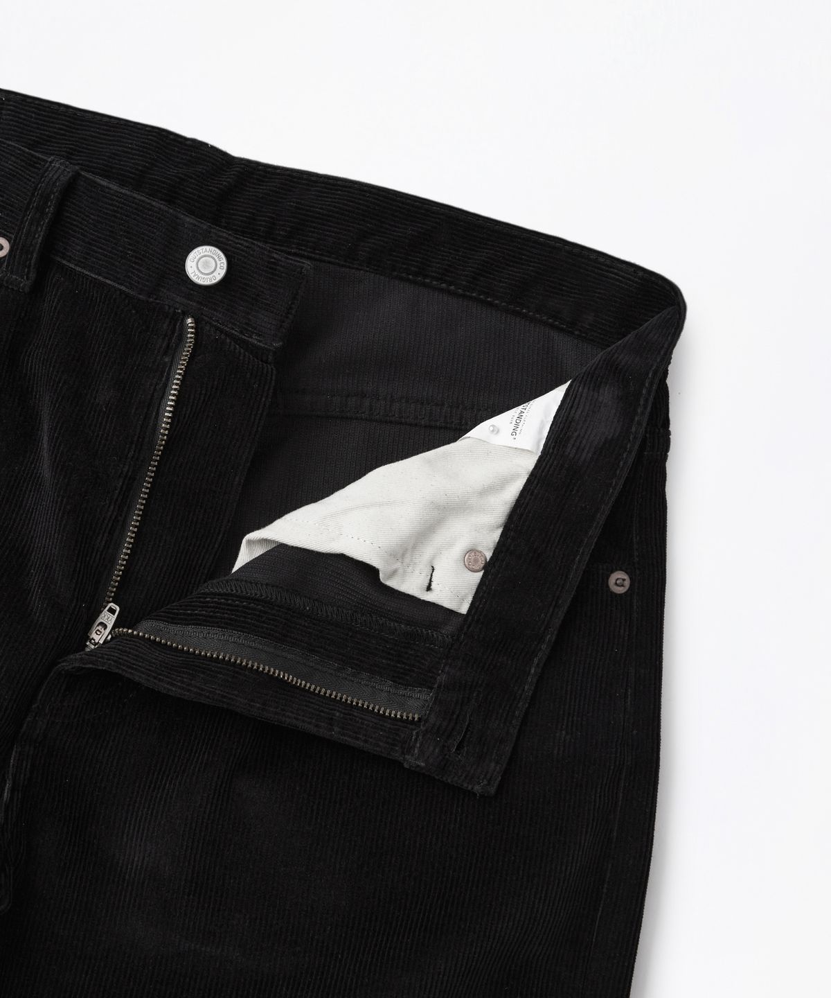 아웃스탠딩(OUTSTANDING) 40S CORDUROY STRAIGHT PANTS_BLACK