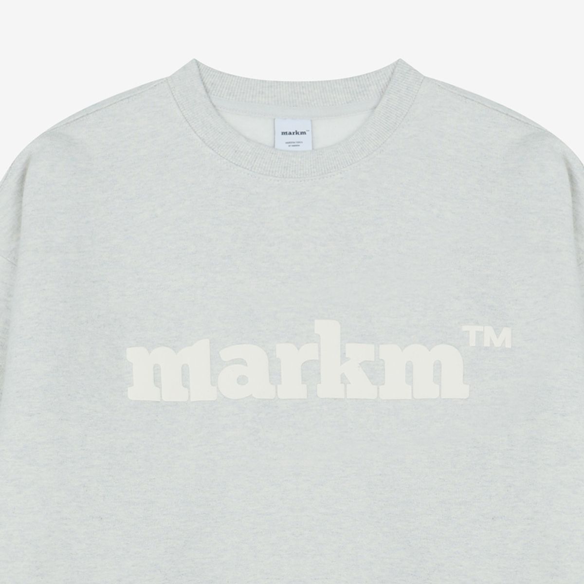마크엠(MARKM) 마크엠 시그니처 로고 맨투맨 오트밀 (MHIBI8795)