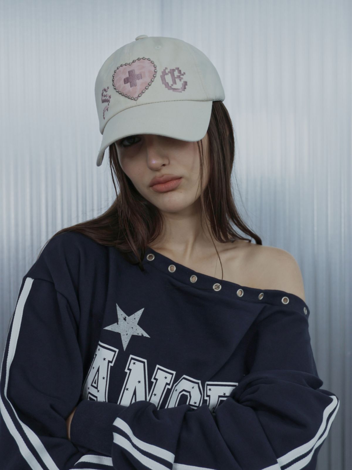 셋업이엑스이(SETUP-EXE) LEO APPLIQUE BALL CAP / BEIGE