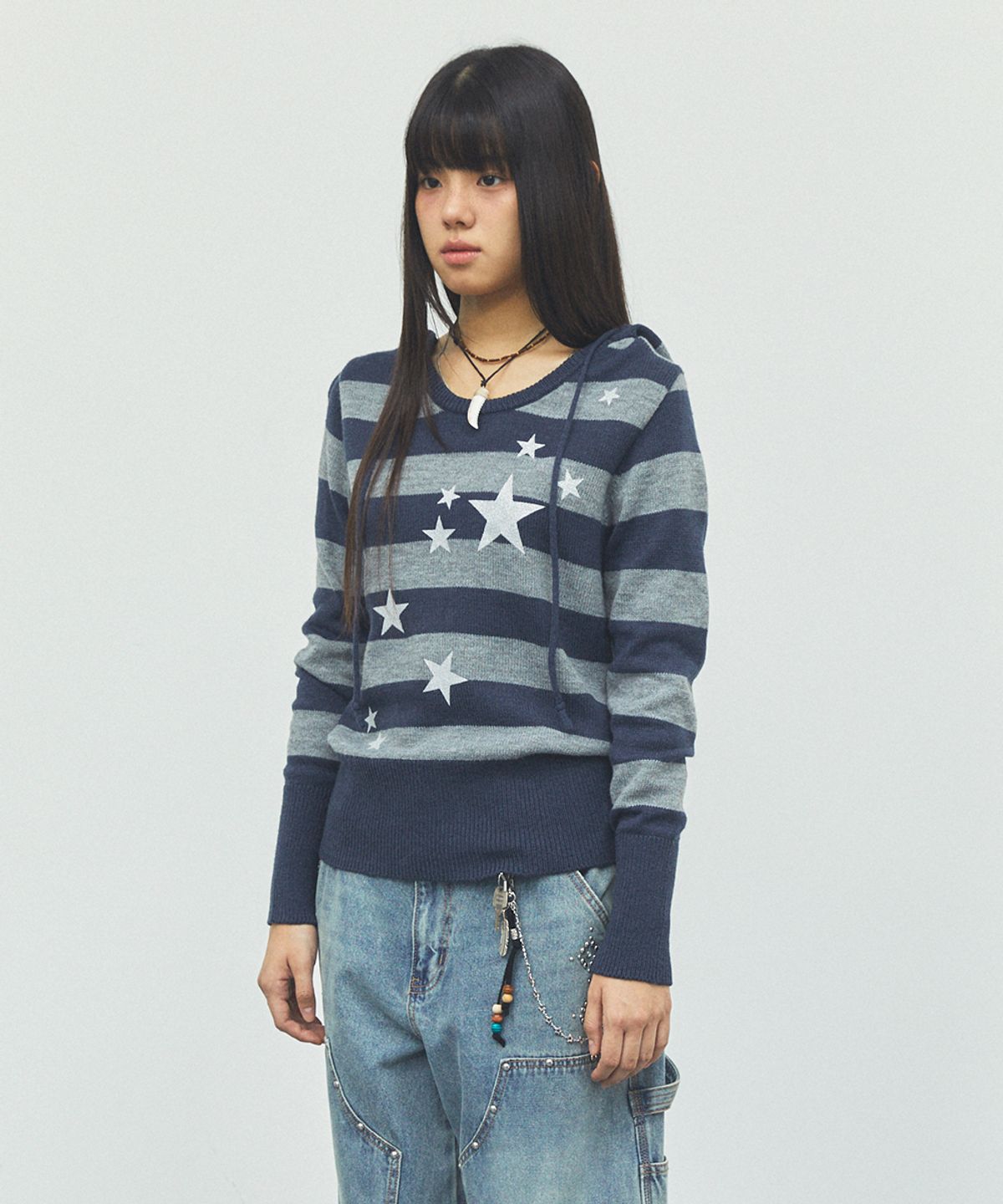 카비시(CAVISH) W U NECK STRIPED STAR KNIT HOODIE NAVY(CV2FFFK601A)