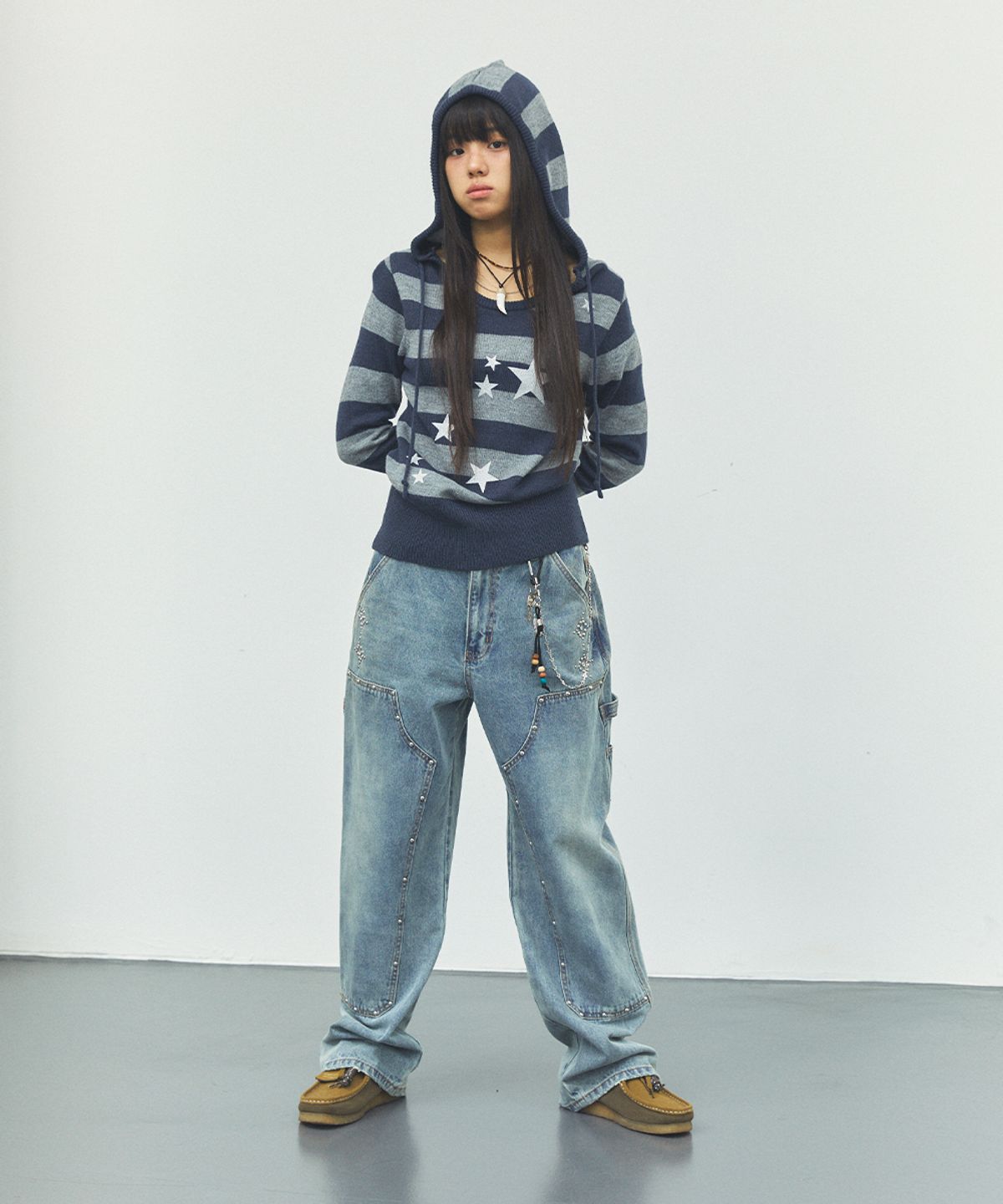 카비시(CAVISH) W U NECK STRIPED STAR KNIT HOODIE NAVY(CV2FFFK601A)