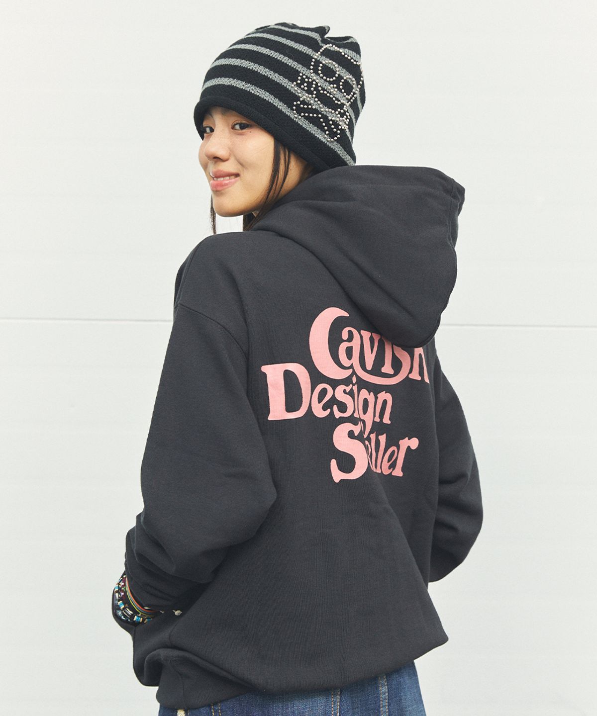 카비시(CAVISH) SKULL CAT STRIPED BEANIE BLACK(CV2FFUAB32A)