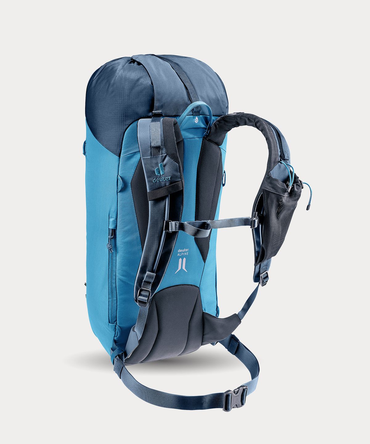 도이터(DEUTER) 가이드 24