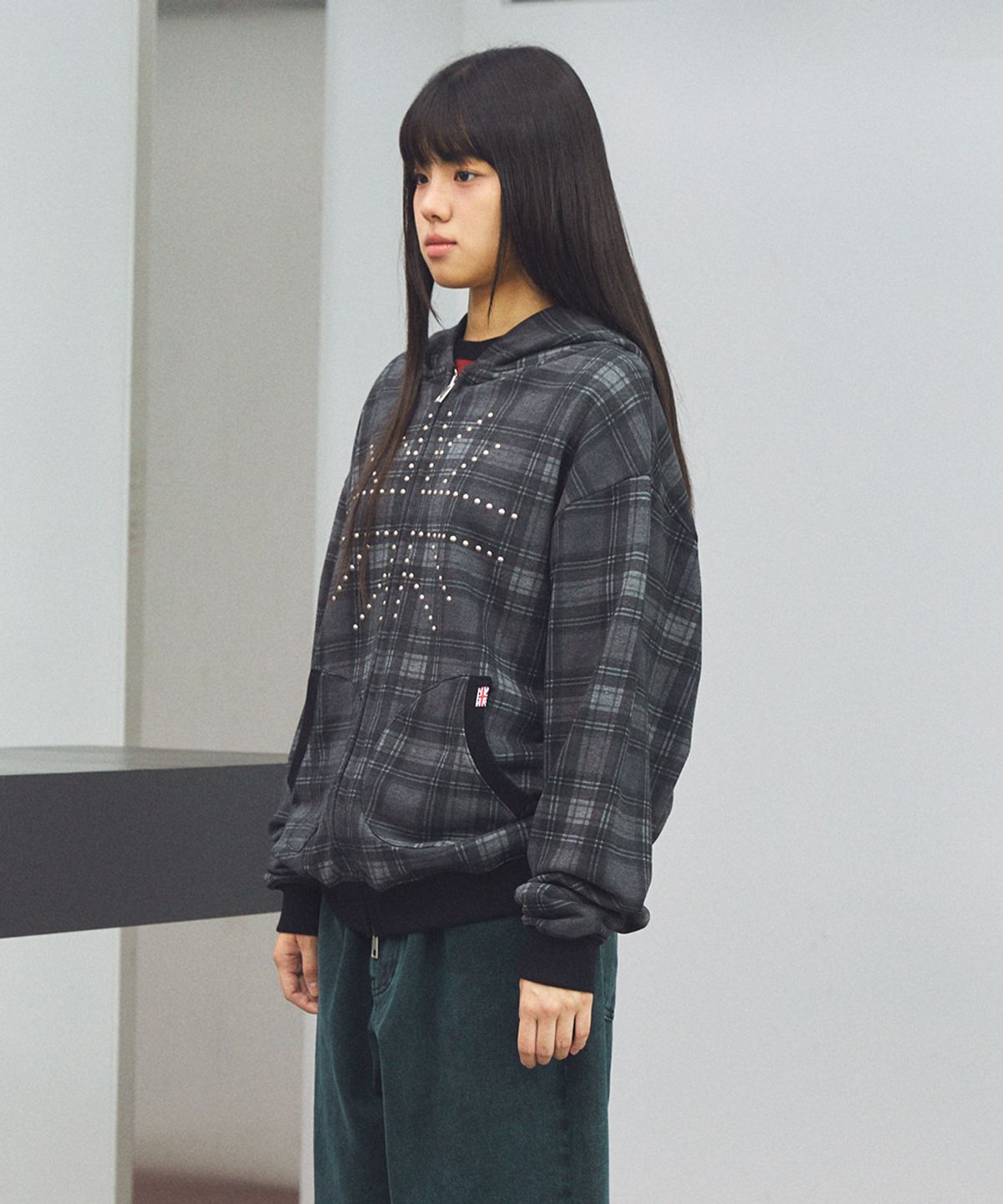 카비시(CAVISH) STUD UNION JACK ZIP UP HOODIE BLACK(CV2FFUM480A)