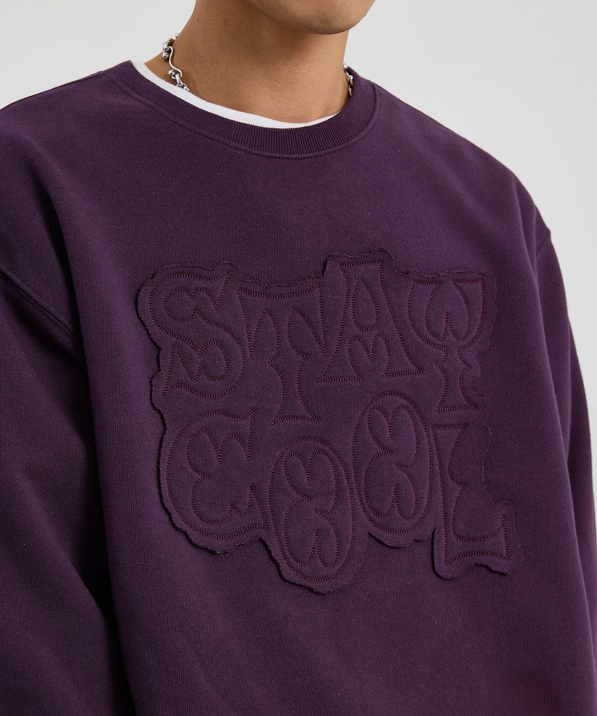 후드후드(HOODHOOD) STAY COOL 아플리케 맨투맨 퍼플