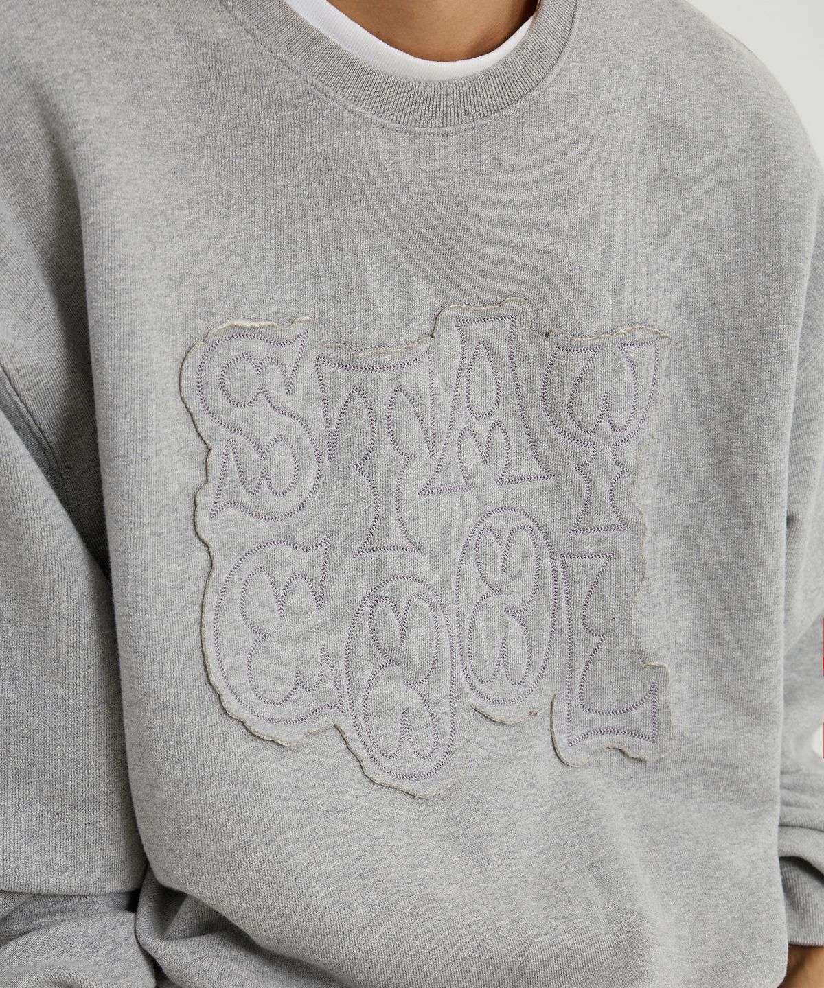 후드후드(HOODHOOD) STAY COOL 아플리케 맨투맨 그레이
