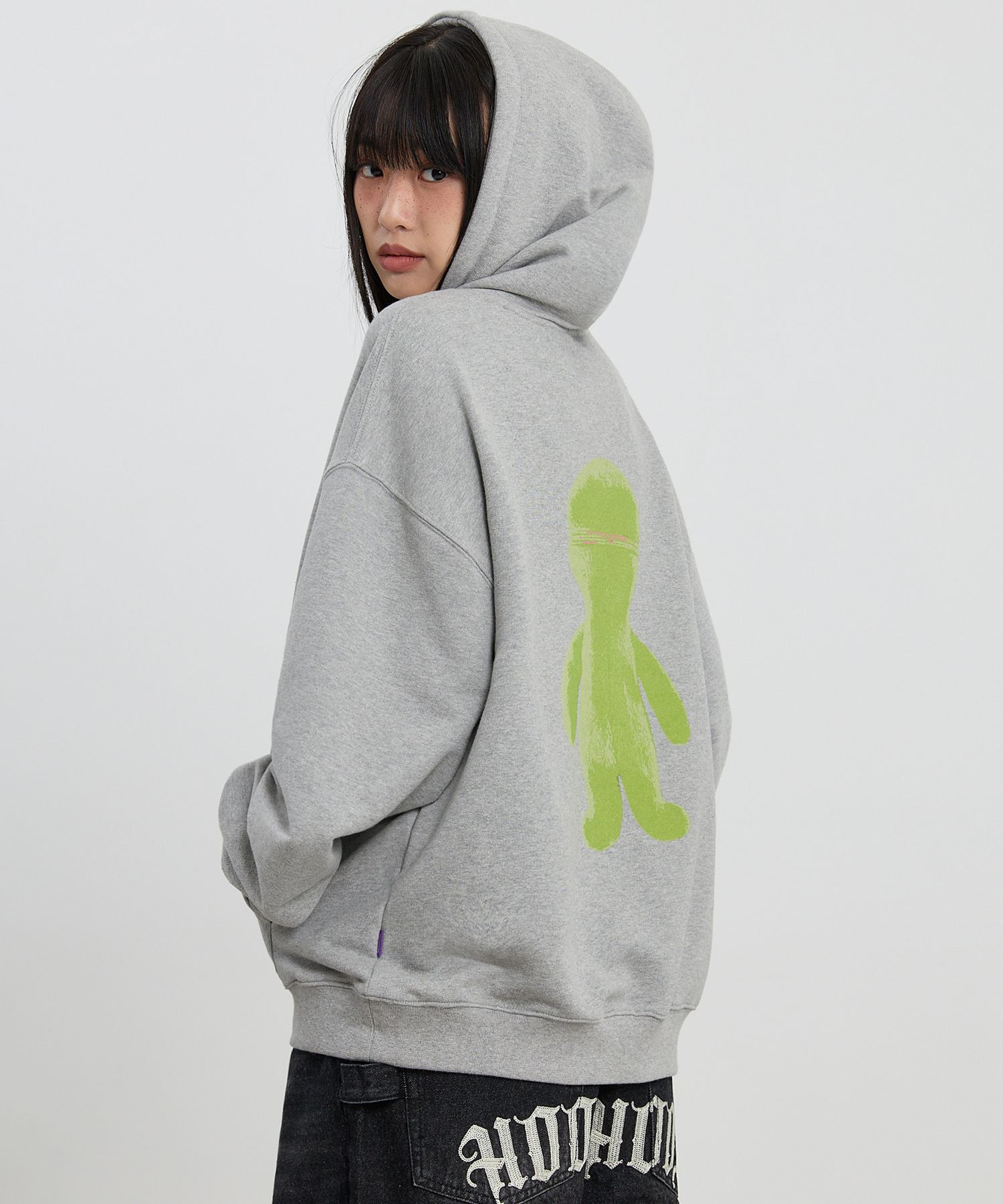 MUSINSA | HOODHOOD Alien Graphic Hoodie GREY