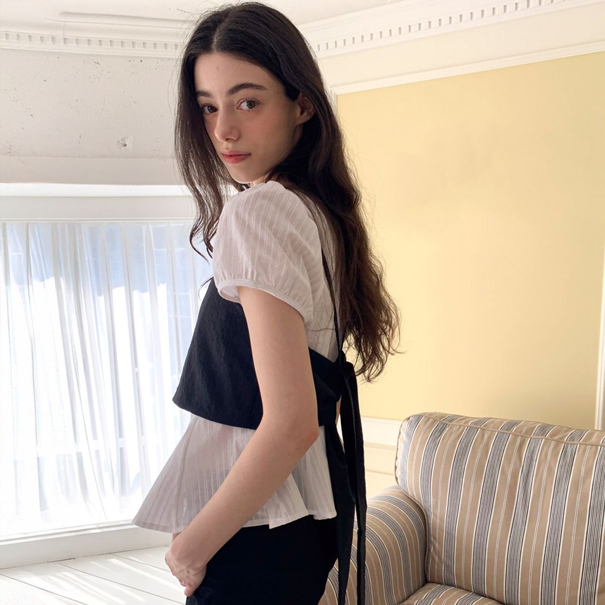 리리수(LILISU) Navi Cami Top / Black