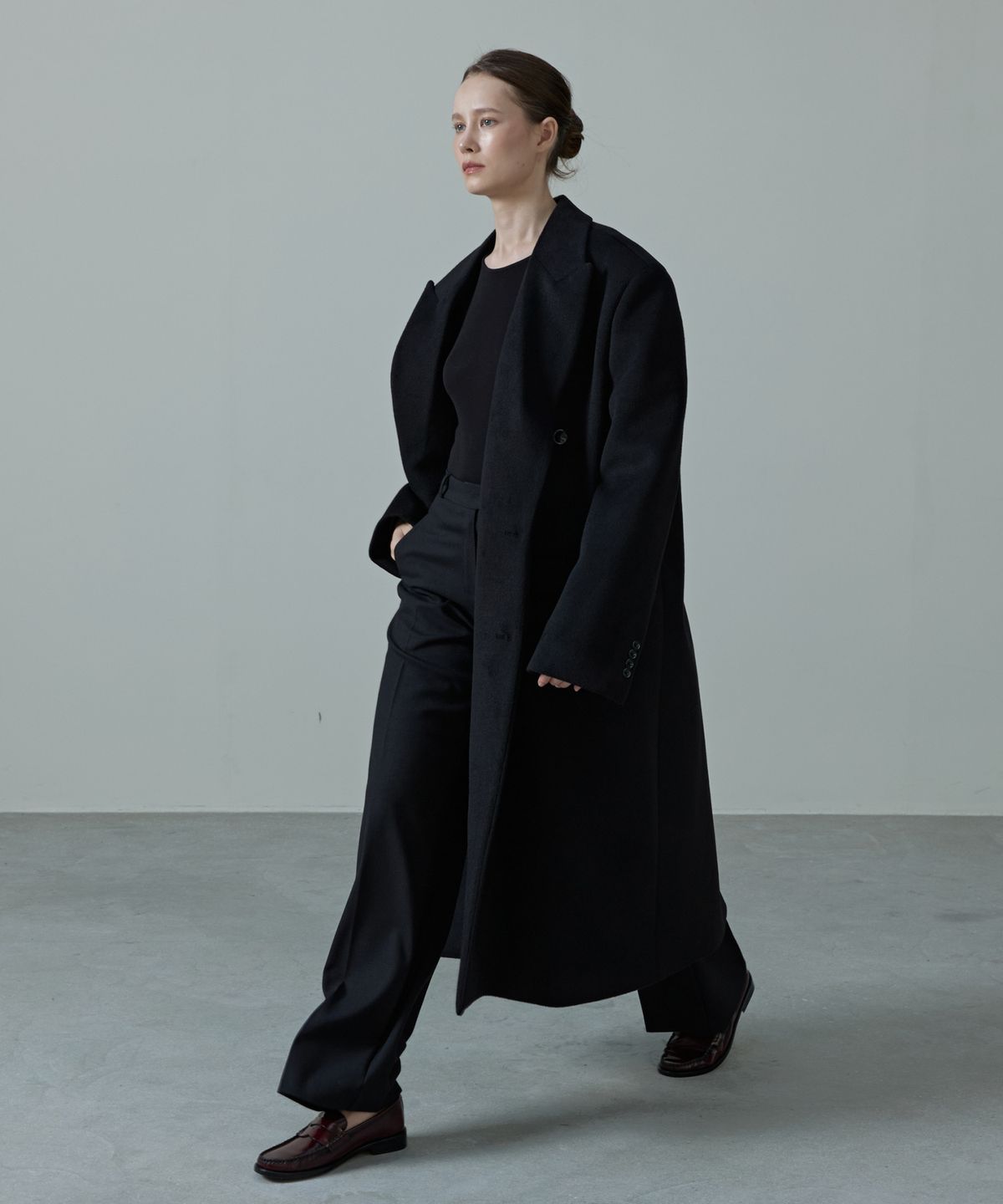 아흐레(AHRE) Mure Peaked Over Tailored Double Wool Coat_BLACK