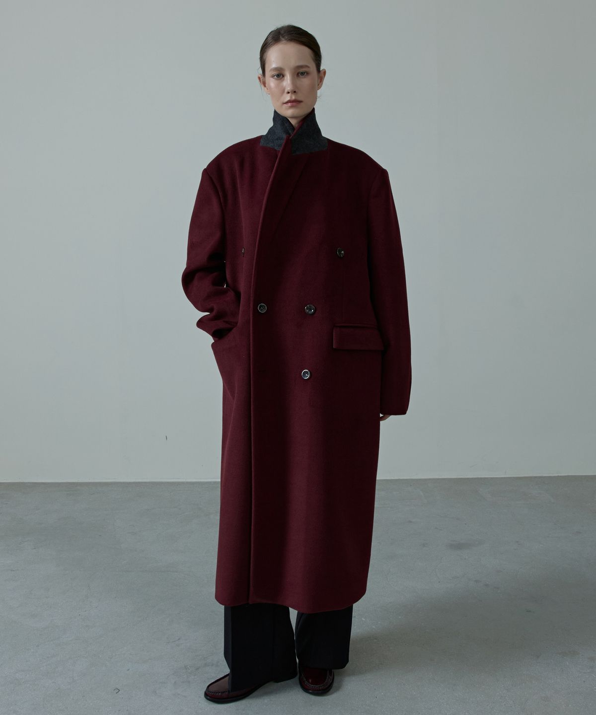 아흐레(AHRE) Mure Peaked Over Tailored Double Wool Coat_WINE