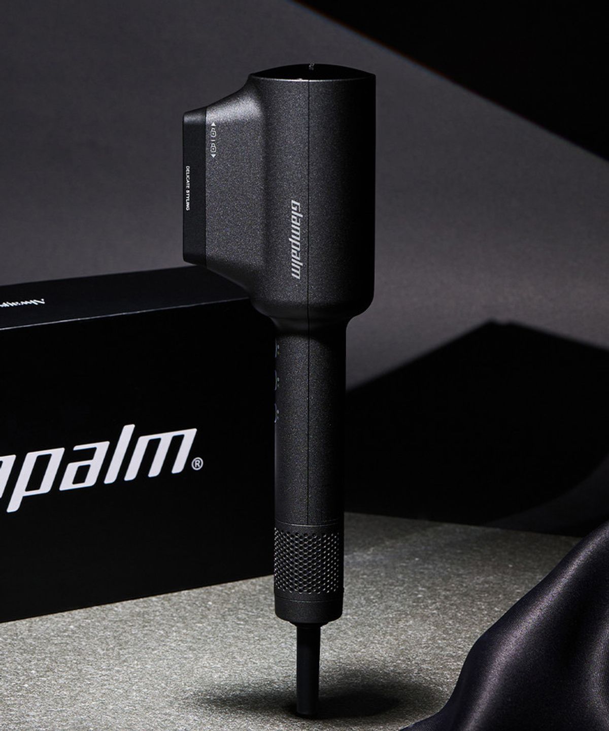 글램팜(GLAMPALM) [GP717BK] 글램뮤즈 슈팅블라스트 (블랙) BLDC 항공모터 헤어 드라이기