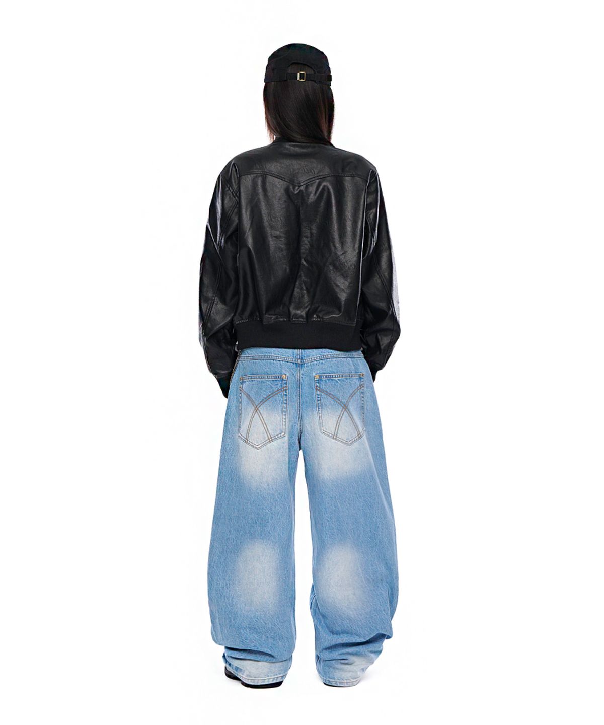 아캄(AAKAM) Side Rhinestone Denim Pants (Blue)
