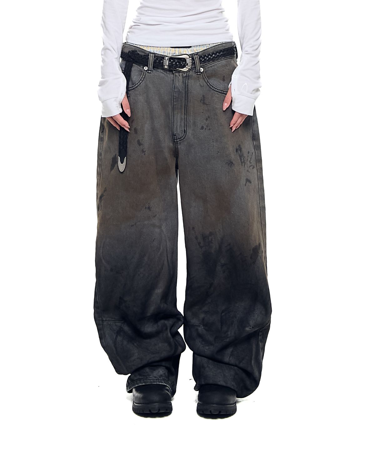 아캄(AAKAM) Dirty Gradation Denim Pants (Gray)