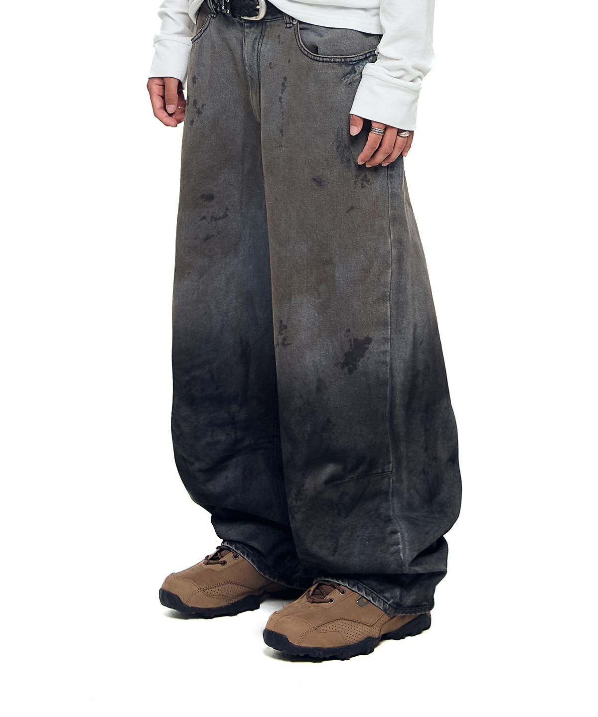 아캄(AAKAM) Dirty Gradation Denim Pants (Gray)