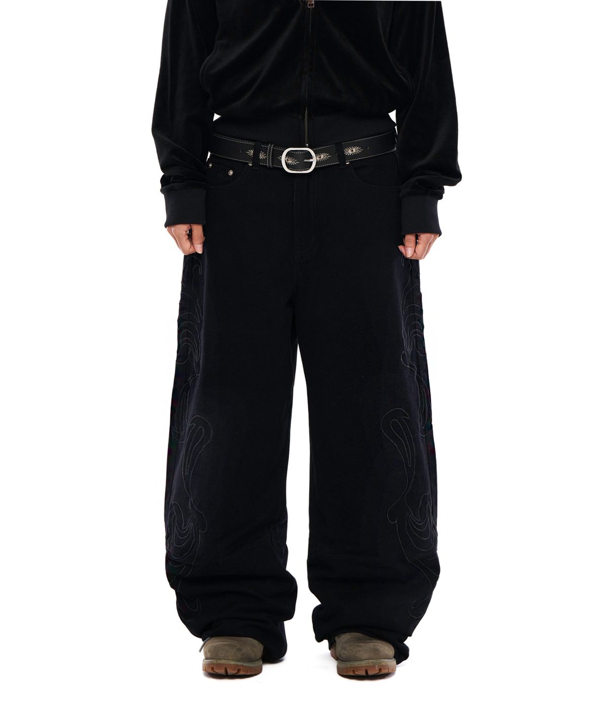 아캄(AAKAM) Needlework Wave Cotton Pants (Black)
