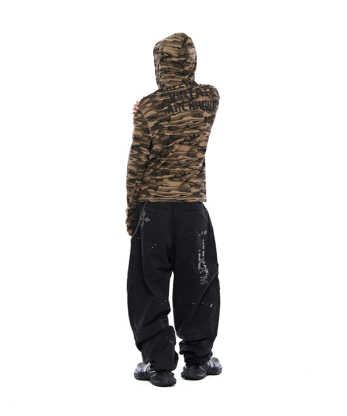 아캄(AAKAM) Painted Military Cargo Pants (Black)