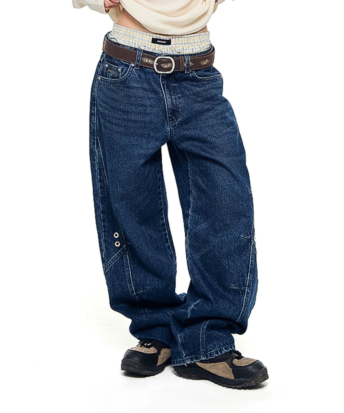 아캄(AAKAM) Incision Eyelet Washed Denim Pants (Blue)