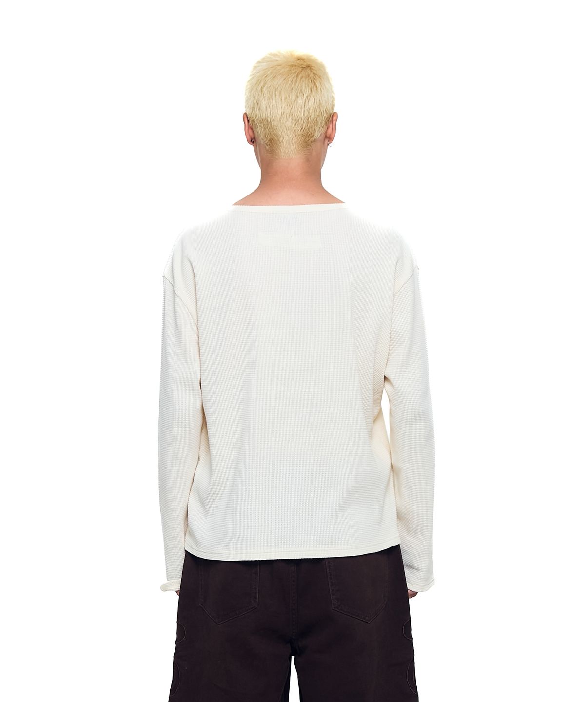 아캄(AAKAM) Waffle Henry Neck Long Sleeve (Ivory)