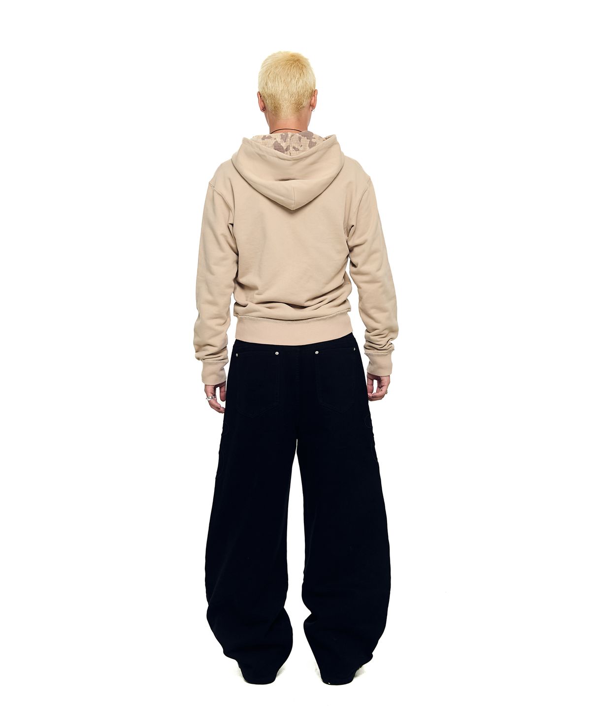아캄(AAKAM) Contrast Patch Zip-Up Hoodie (Beige)