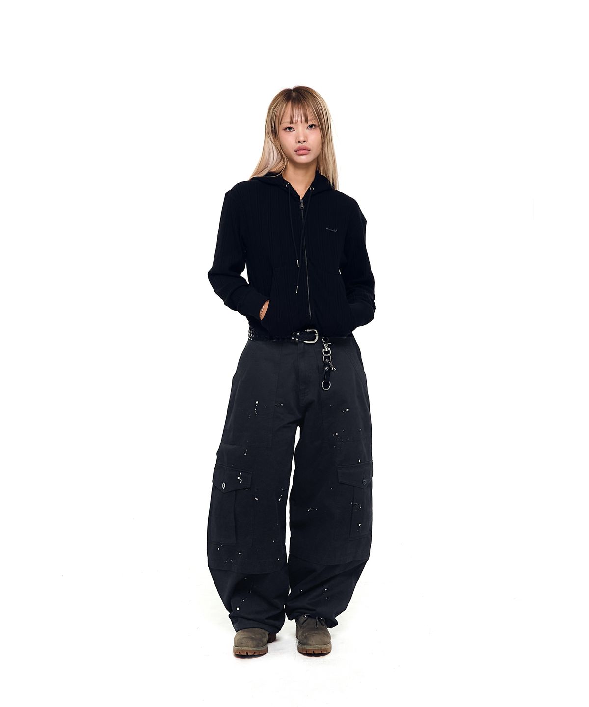 아캄(AAKAM) Knitted Zip-Up Hoodie (Black)