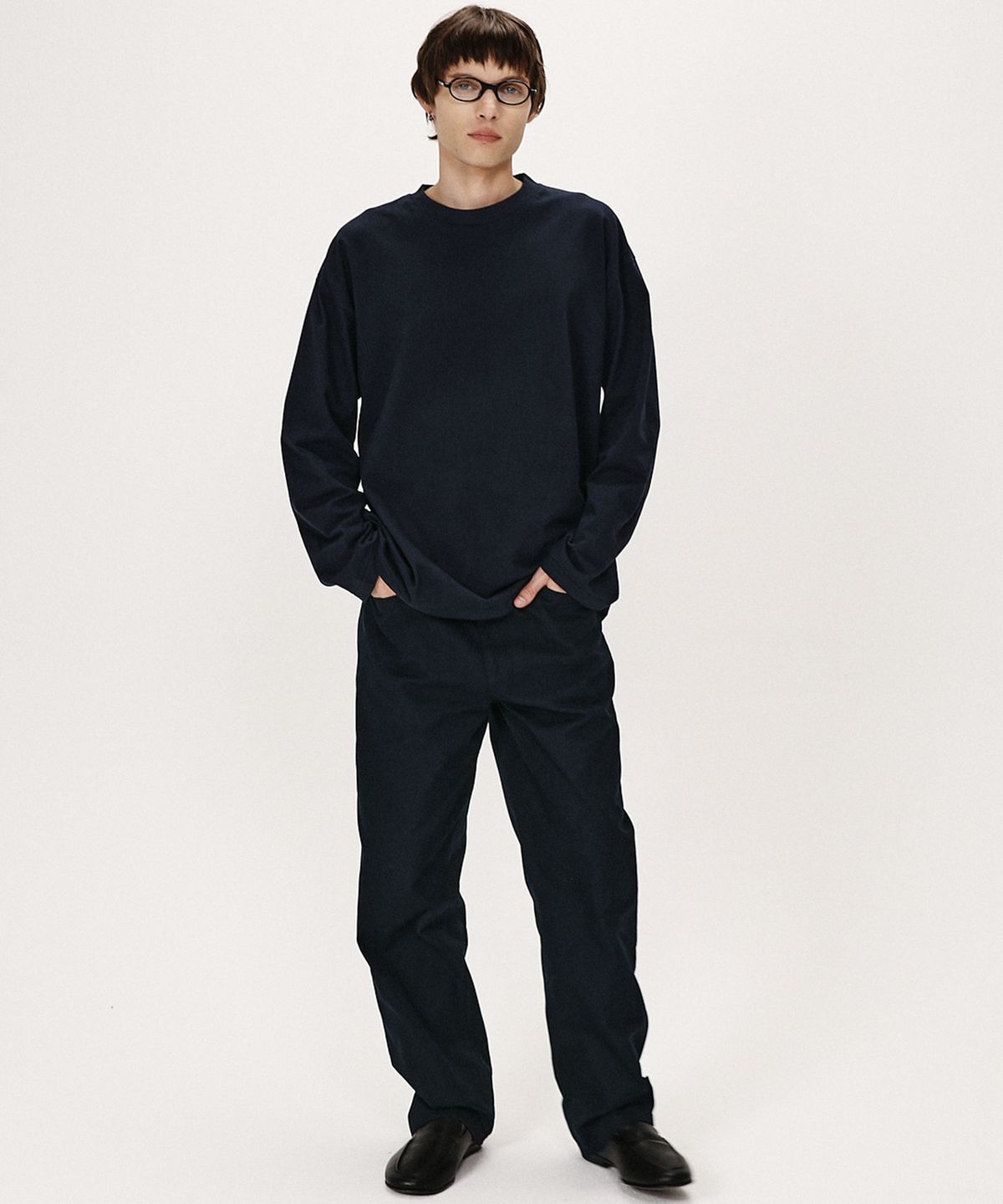 셔터(SHIRTER) FINE COTTON OVERSIZE FIT LS T-SHIRT (NAVY)