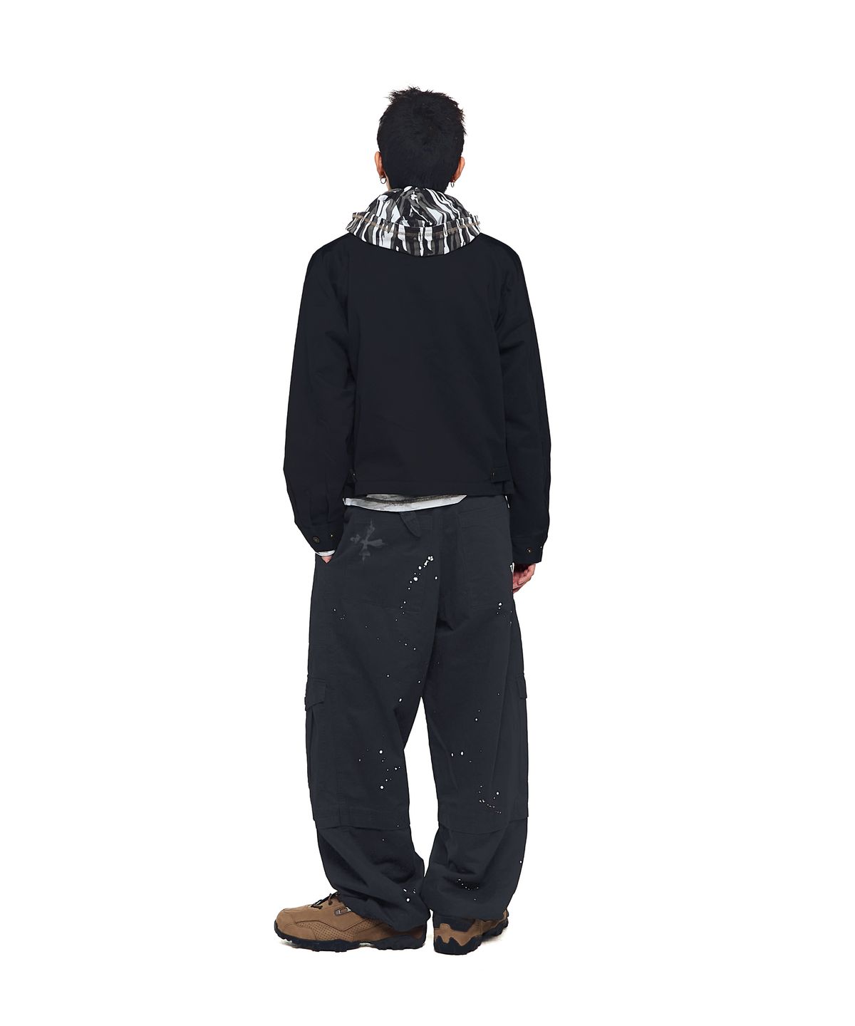아캄(AAKAM) Incision Studded Cotton Jacket (Black)