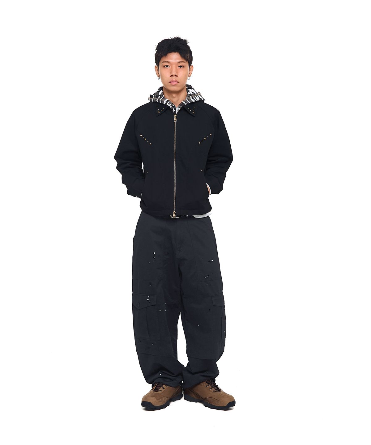 아캄(AAKAM) Incision Studded Cotton Jacket (Black)