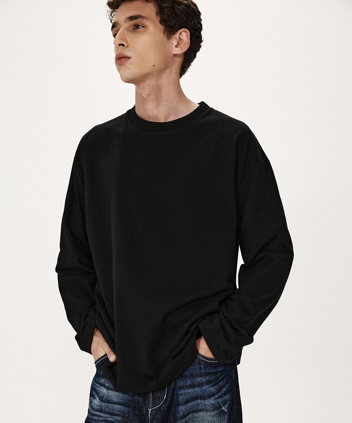 셔터(SHIRTER) FINE COTTON OVERSIZE FIT LS T-SHIRT (BLACK)