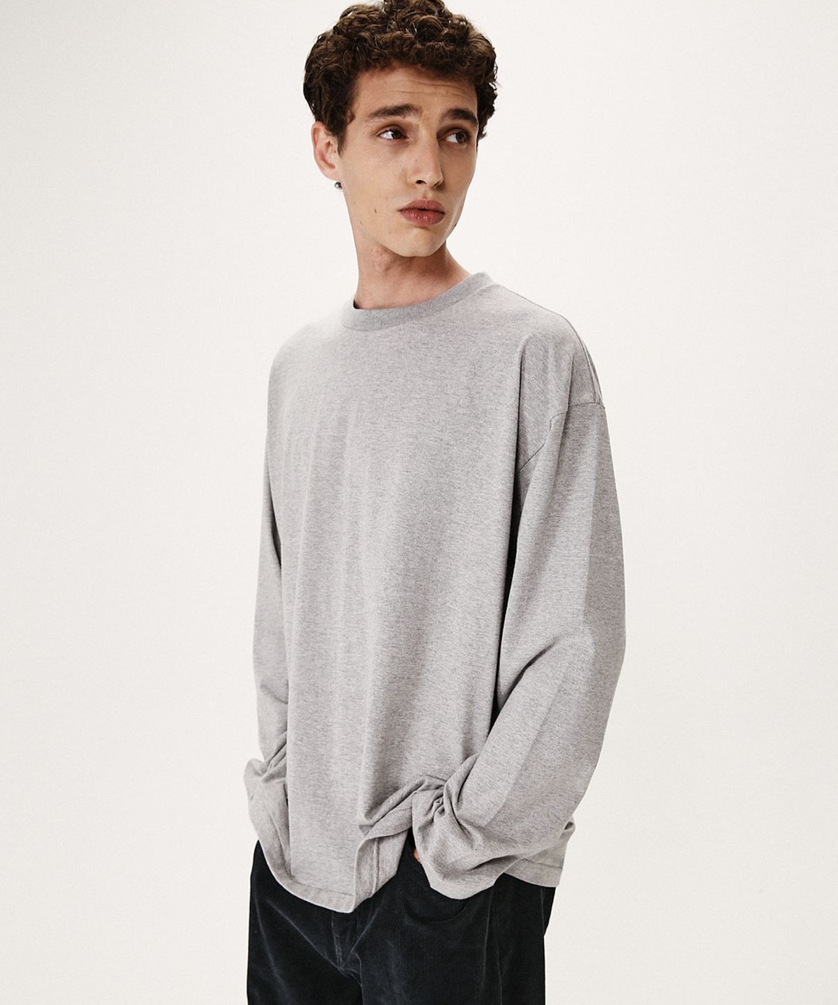 셔터(SHIRTER) FINE COTTON OVERSIZE FIT LS T-SHIRT (M/GREY)