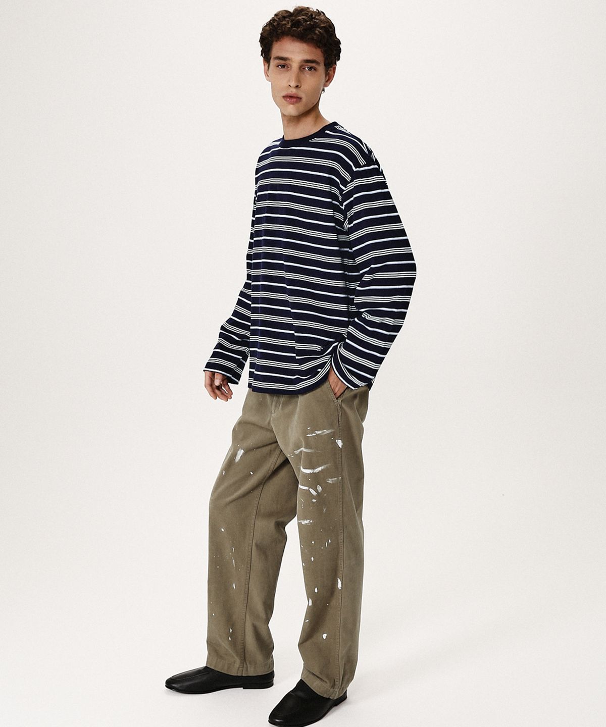 셔터(SHIRTER) FINE STRIPE LS T-SHIRT (NAVY)