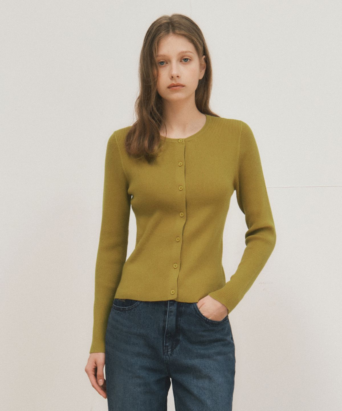 웬즈데이오아시스 포 우먼(WEDNESDAYOASISFORWOMEN) 워셔블 시어 니트 가디건_OLIVE(WC25-KN35)