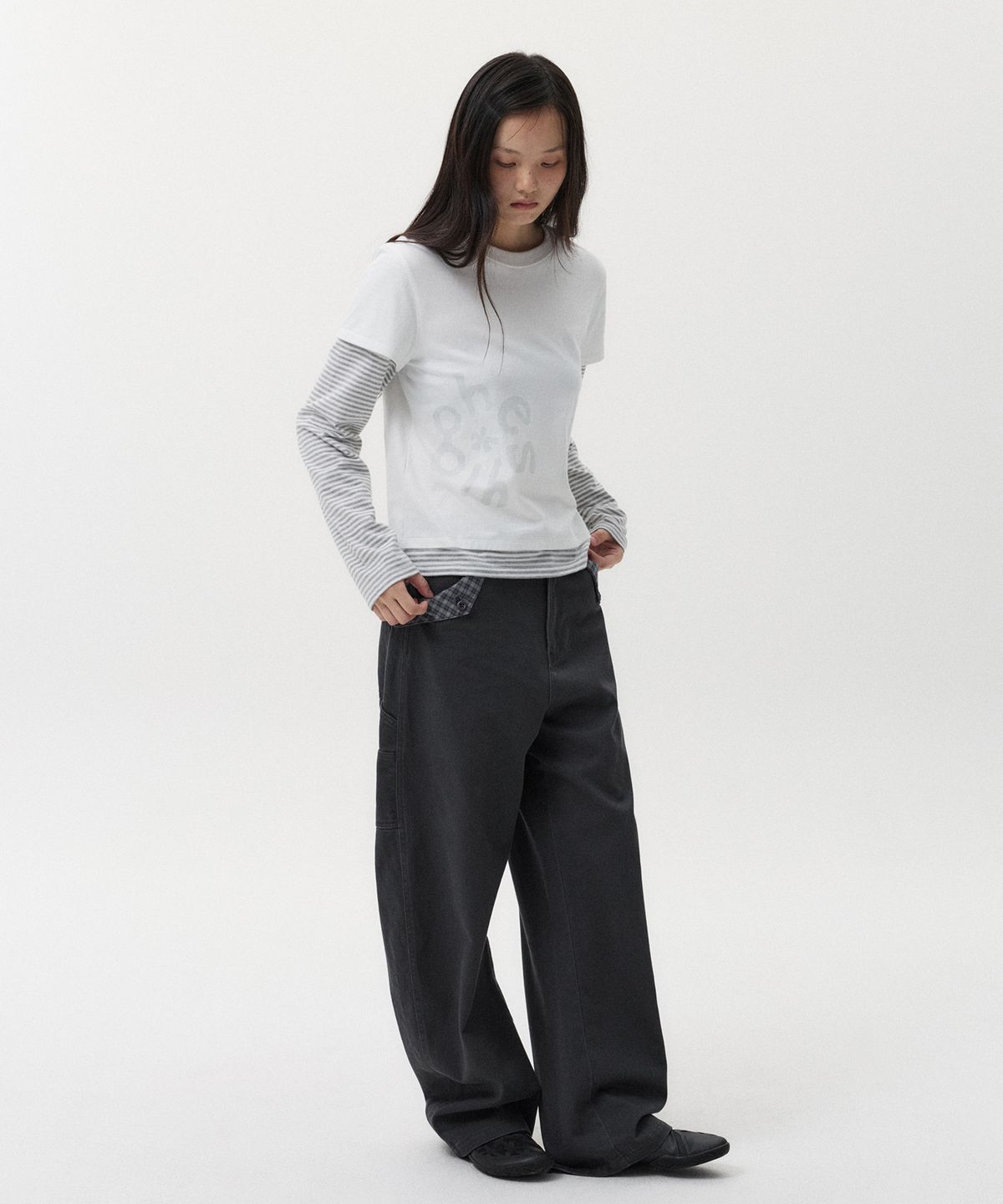 오헤시오(OHESHIO) LOGO LAYERED STRIPE LONG T-SHIRT, WHITE
