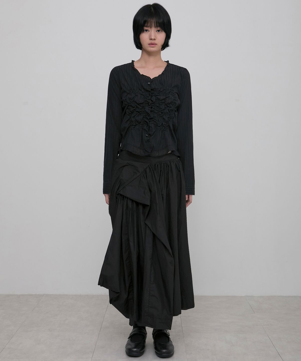 플레어업(FLAREUP) Saya Frill Puff Long Blouse (FL-190_Black)