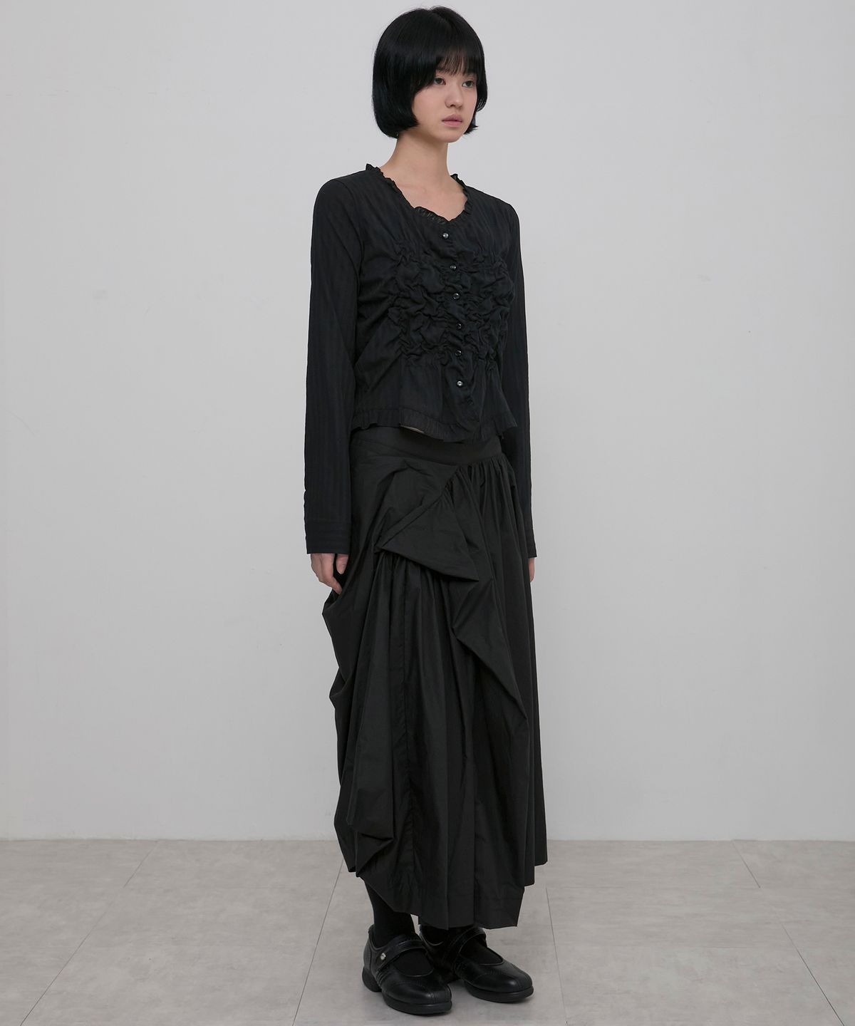 플레어업(FLAREUP) Saya Frill Puff Long Blouse (FL-190_Black)