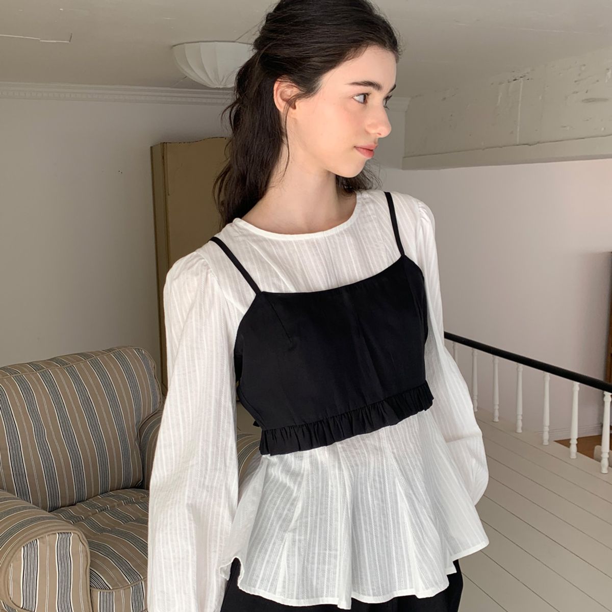 리리수(LILISU) Freya Cami Top / Black