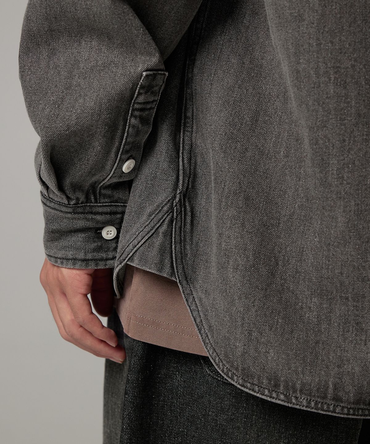 디키즈(DICKIES) 더블 포켓 워시드 데님 셔츠 Black
