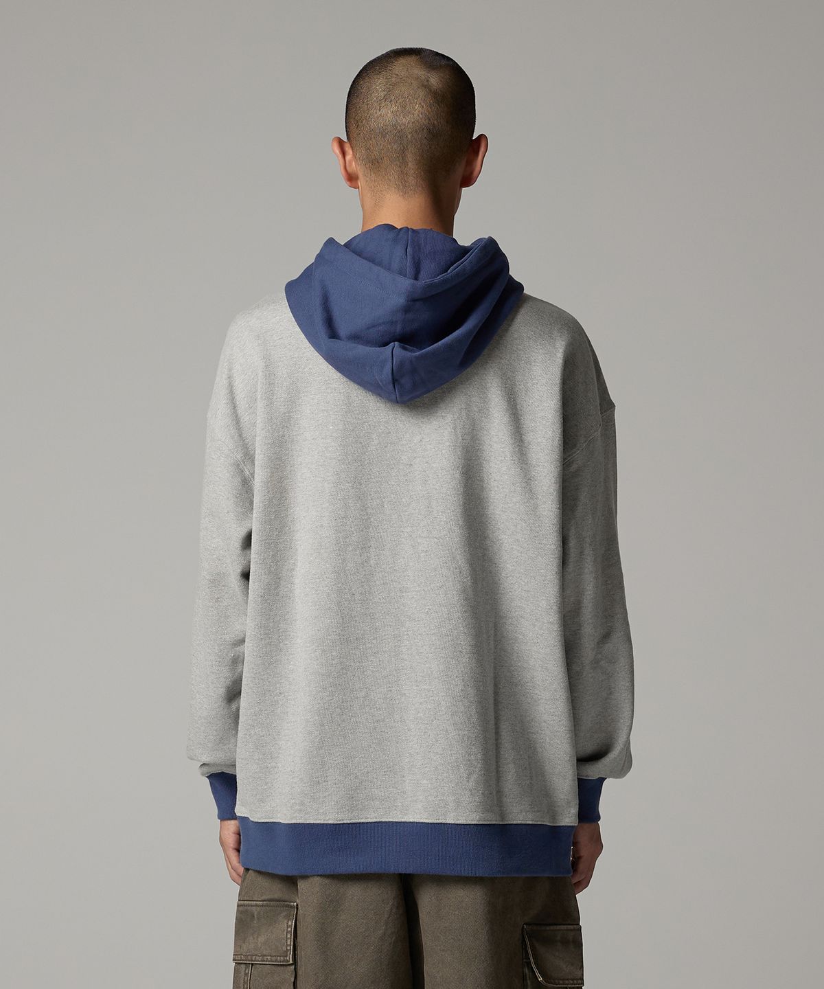 디키즈(DICKIES) 커시브 로고 투톤 후디 Melange Gray