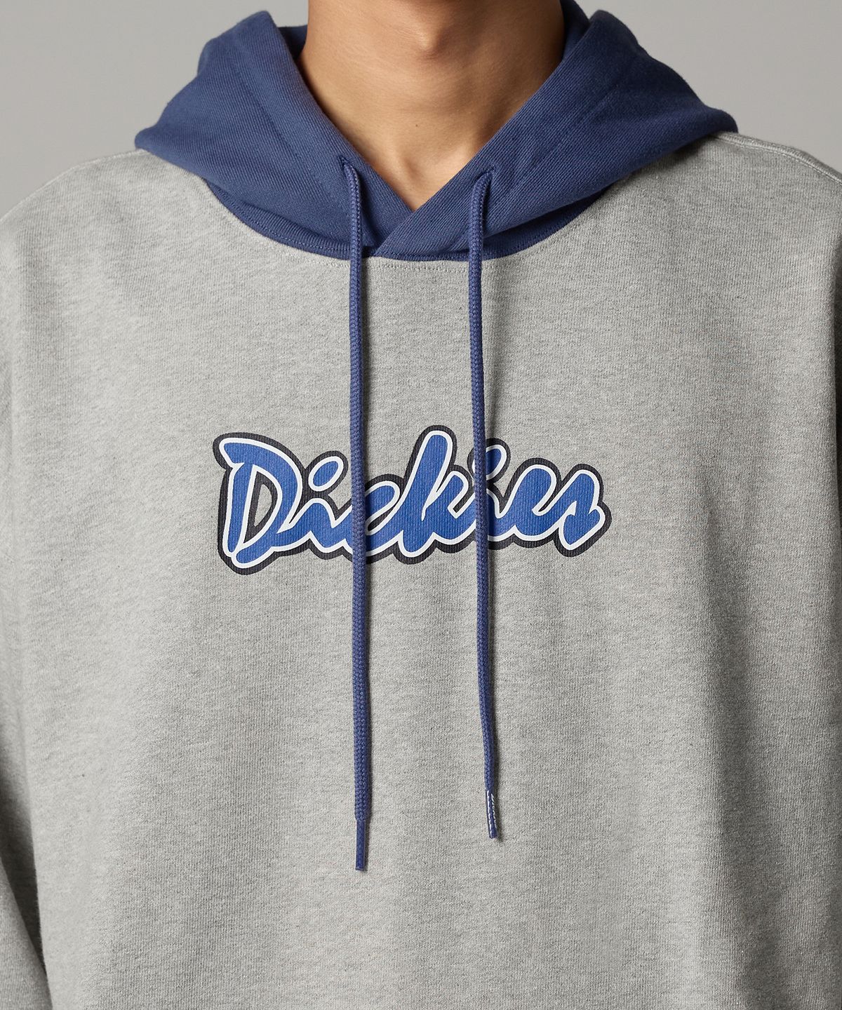 디키즈(DICKIES) 커시브 로고 투톤 후디 Melange Gray