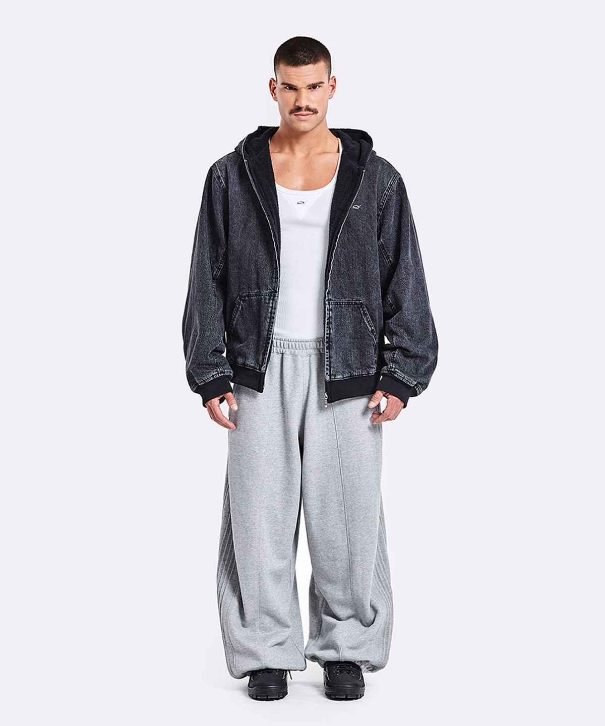 51퍼센트(51PERCENT) Oversized Denim Hoodie Zip-Up - Black