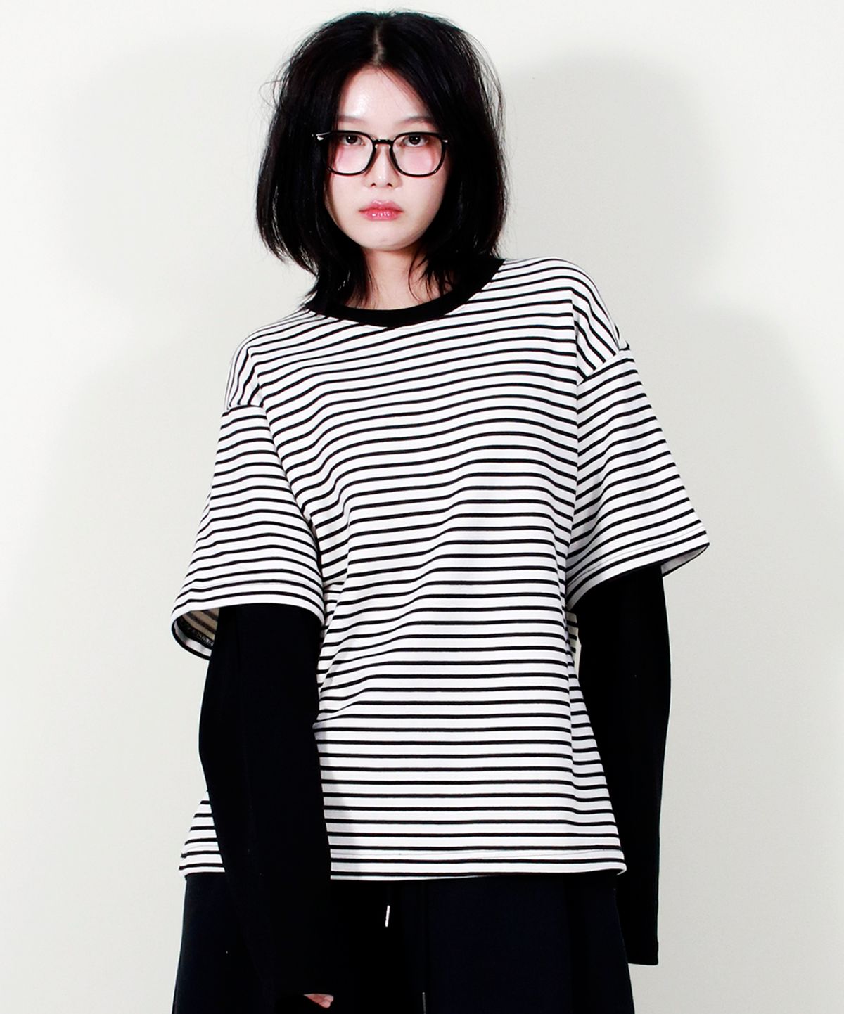 드마크(DEMARC) LAYERED SLEEVE BOXY FIT CREW NECK T-SHIRT STRIPE-IVORY