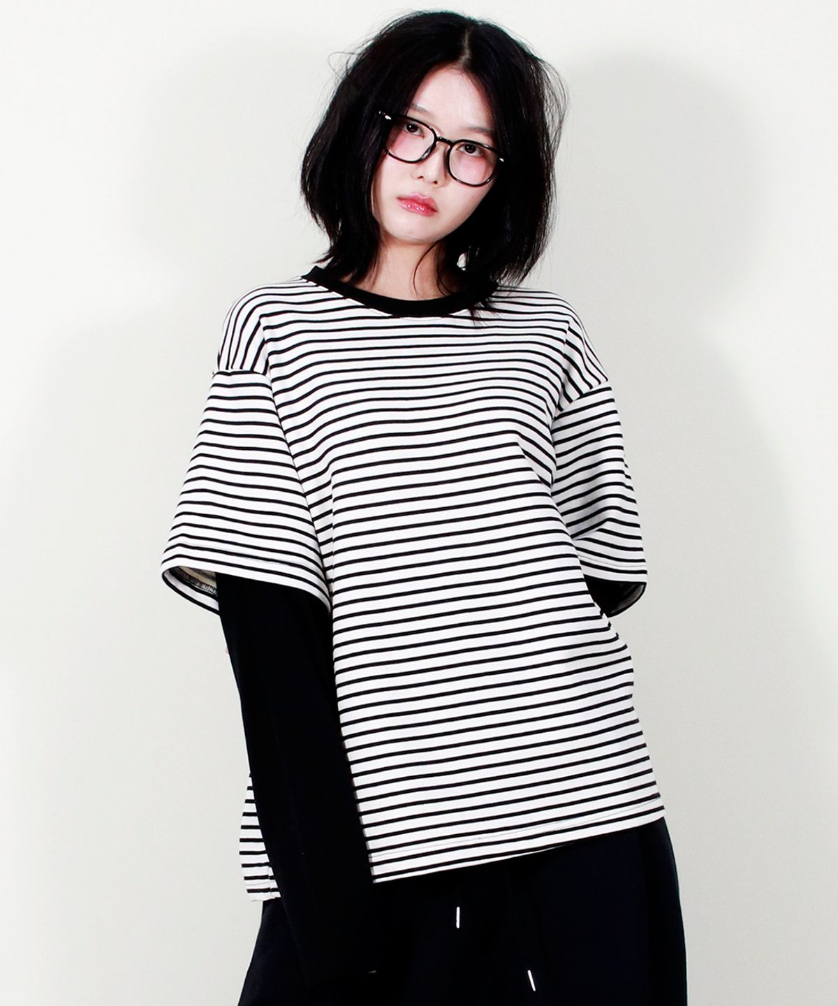 드마크(DEMARC) LAYERED SLEEVE BOXY FIT CREW NECK T-SHIRT STRIPE-IVORY