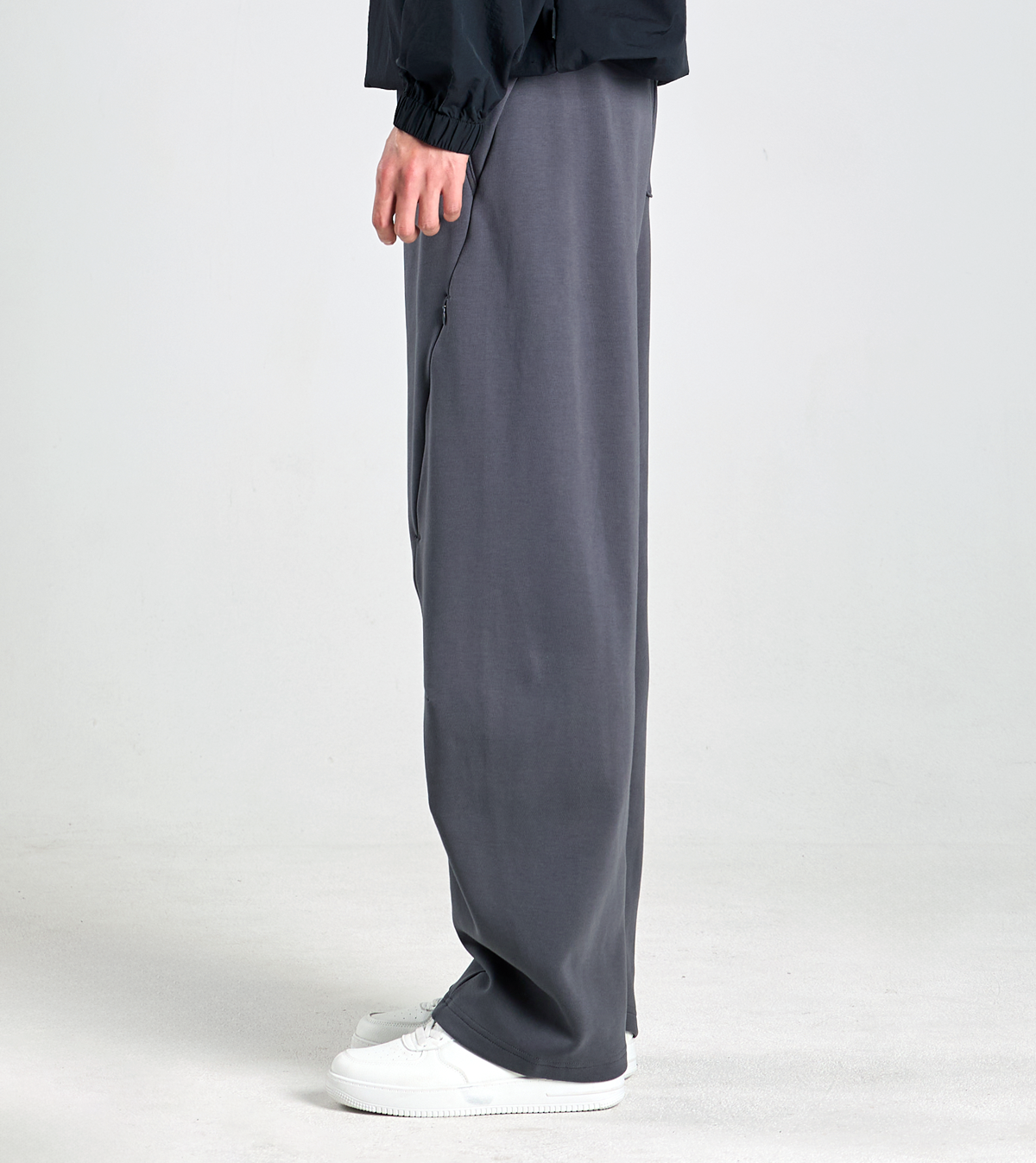 버튼서울(BUTTON SEOUL) 라이크라(LYCRA) 커브드 밴딩팬츠 (그레이)