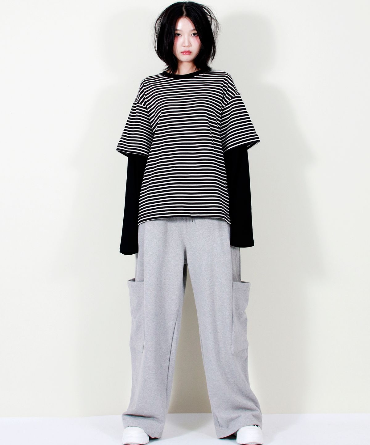 드마크(DEMARC) SIDE POCKET WIDE ONE-TUCK REAL STREET SWEAT PANTS GREY