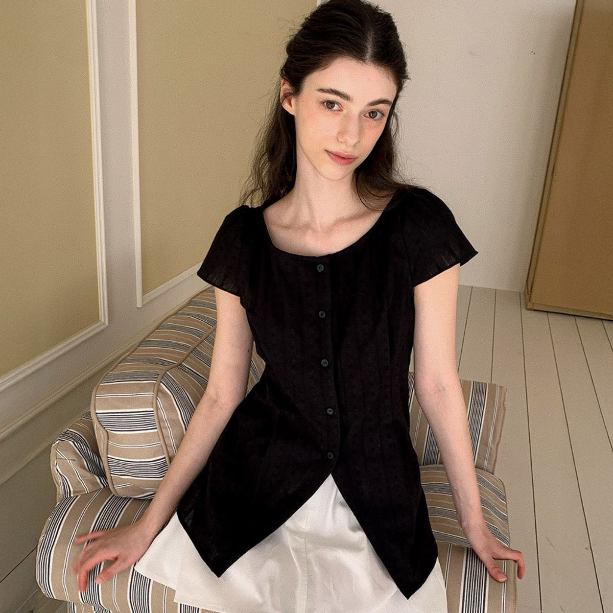 리리수(LILISU) Cathy Blouse / Black