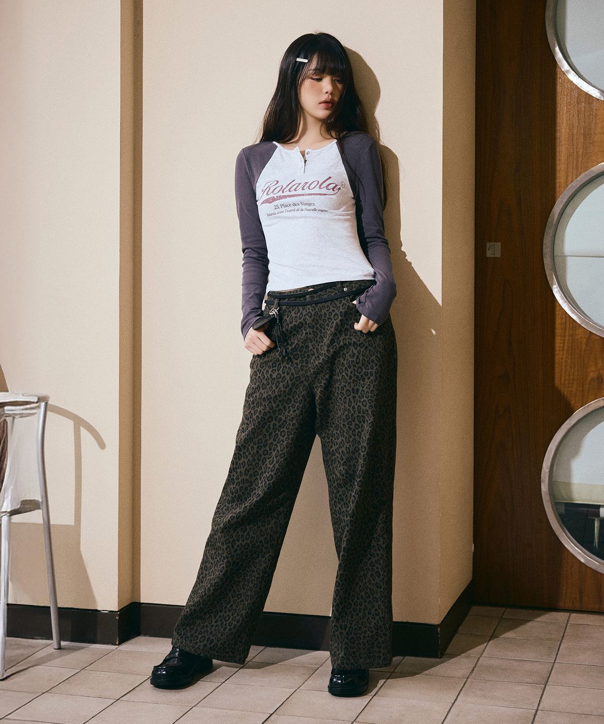 로라로라(ROLAROLA) LEOPARD WIDE PANTS CHARCOAL