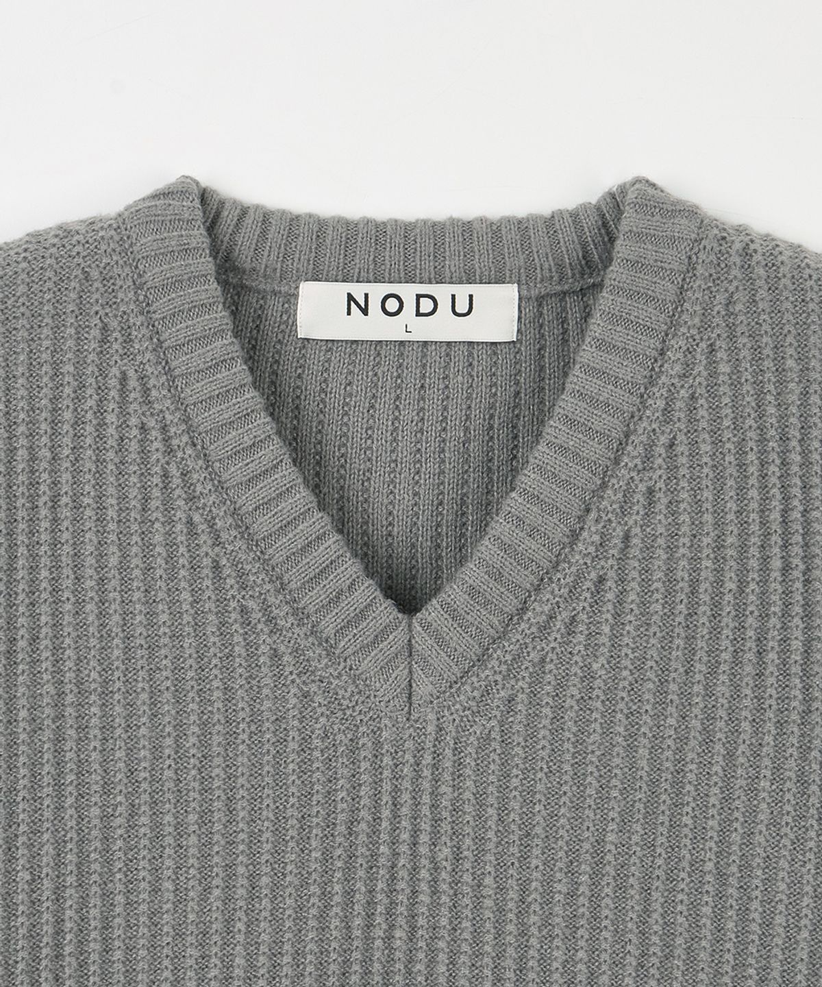 노드유(NODU) 브이넥 와플 에센셜 니트 [그레이]