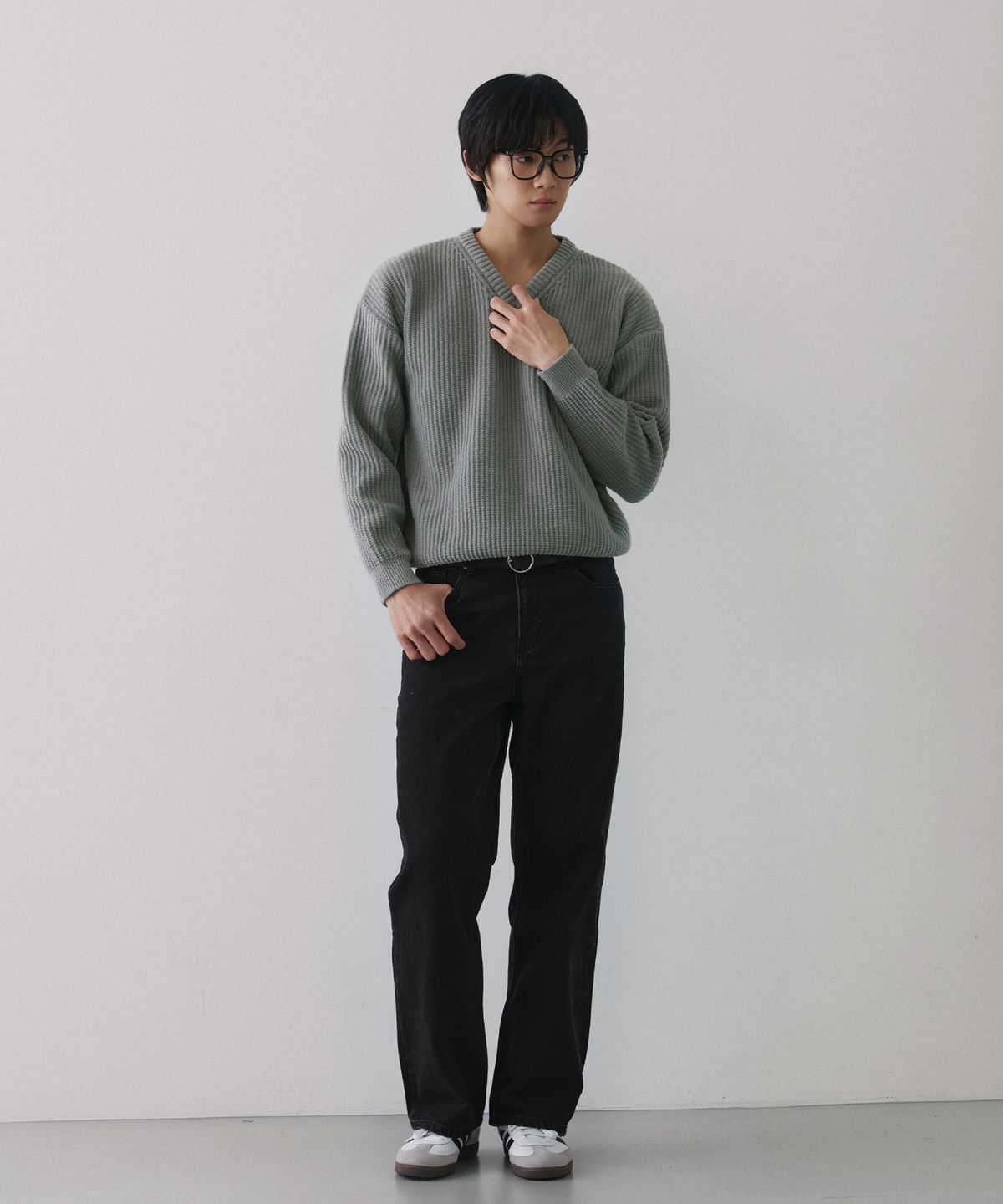노드유(NODU) 브이넥 와플 에센셜 니트 [그레이]